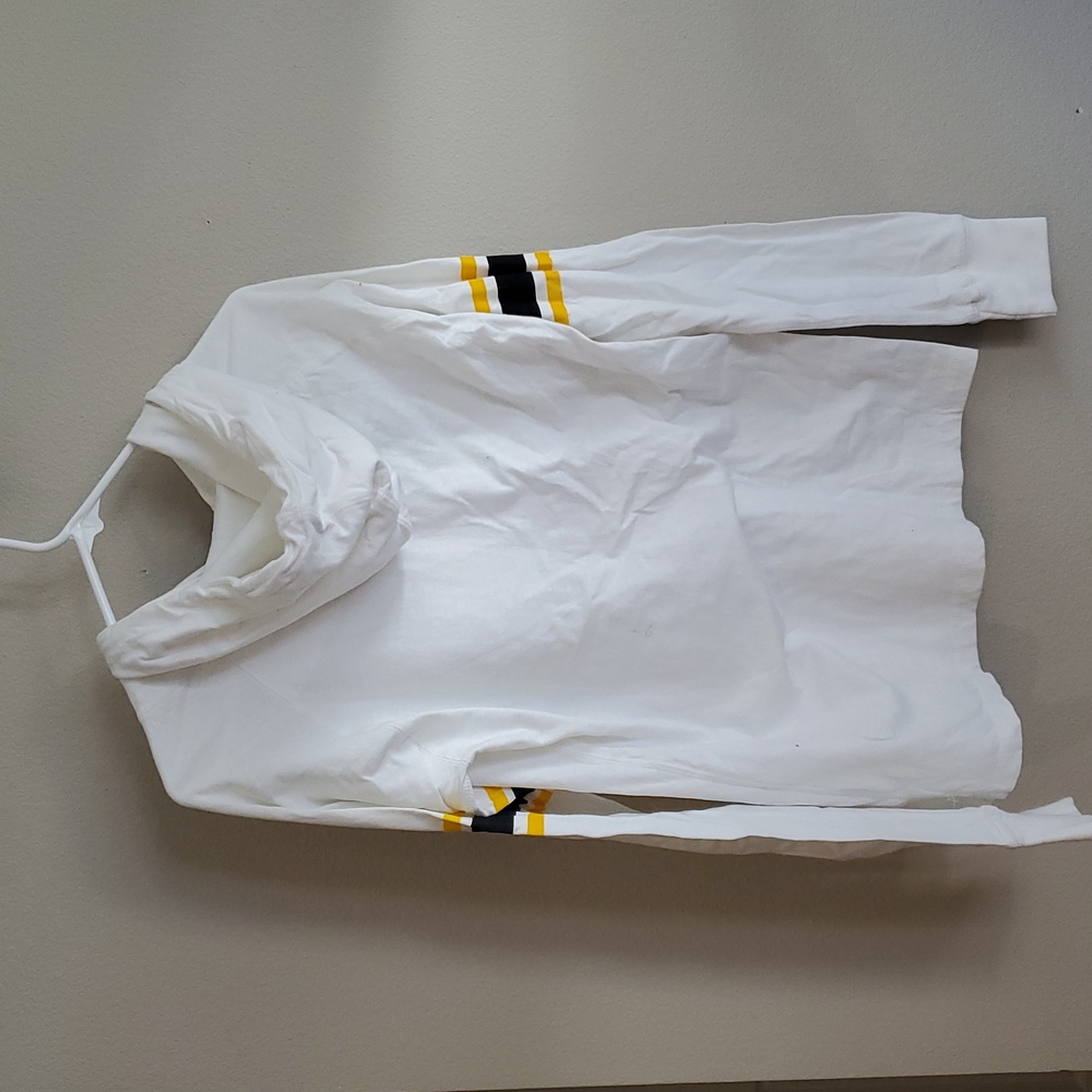 Three Square womans XL, Iowa Hawkeyes White and Yellow Hoodie - Picture 3 of 3